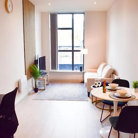 Stylish Free Parking Лідс