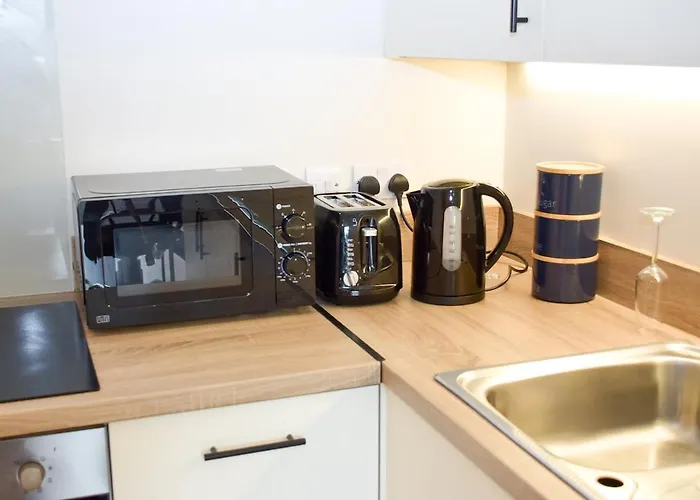 Stylish Free Parking Апартаменти *