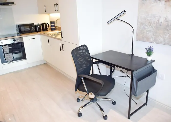 Апартаменти Stylish Free Parking Лідс